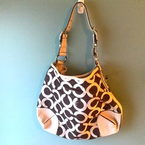 Coach Signature C Shoulder Bag